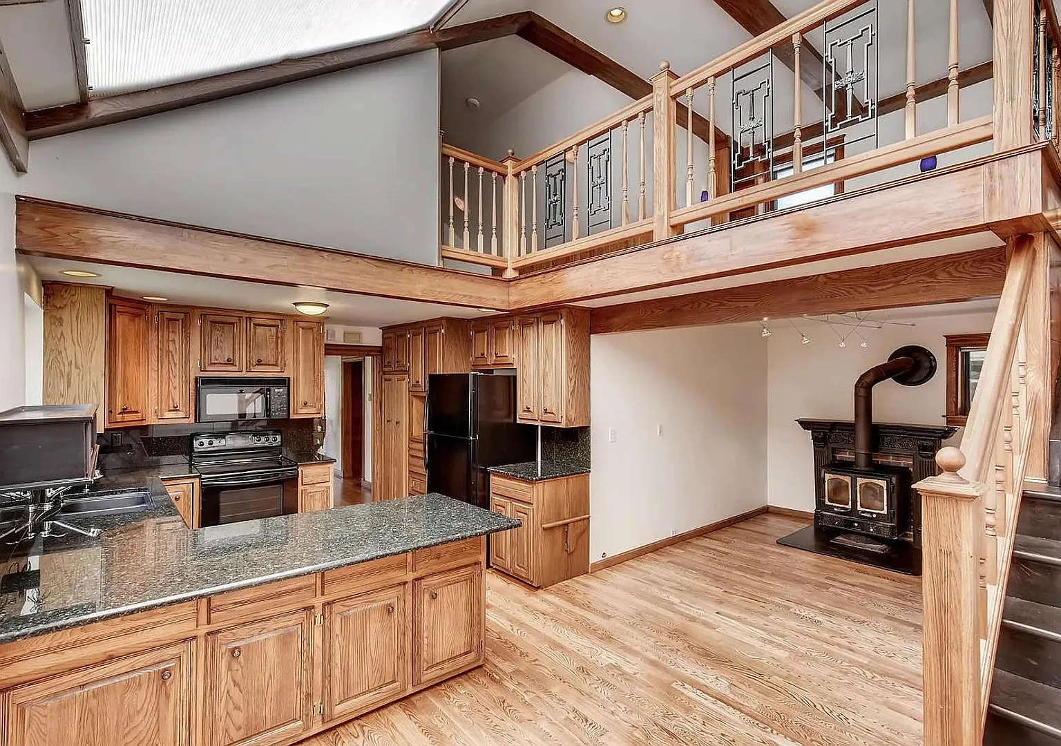 1294 S. Lincoln St | Spacious 3BR with Loft, Skylights & Garage Available in Platte Park! — Photo 1
