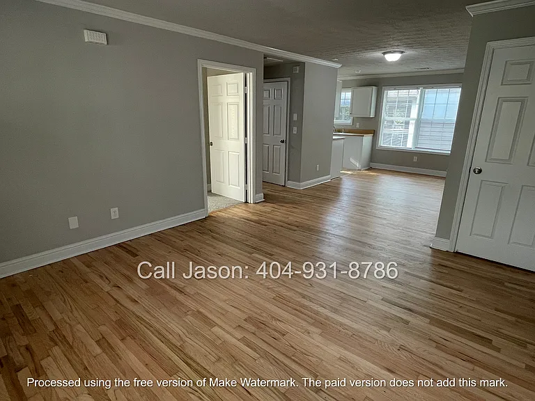 250 Stafford St NW #B — Photo 6