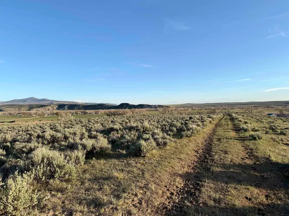 5 Viewpoint Mnr, Dixon, WY 82323