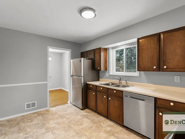 3045 Carter Cir — Photo 10