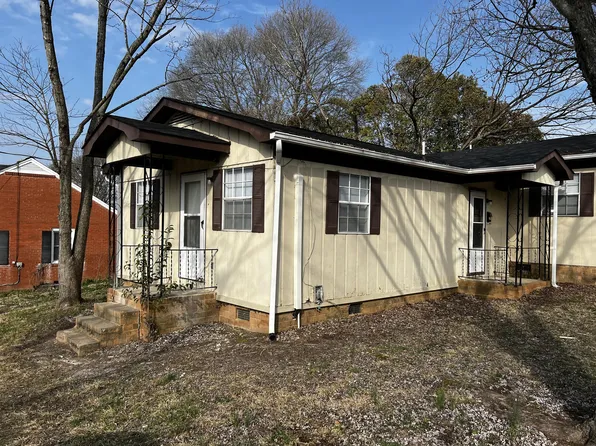 208 W Chestnut St APT B, Stanley, NC 28164