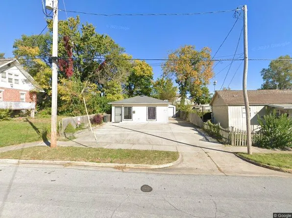 107 E 4th St, Rolla, MO 65401