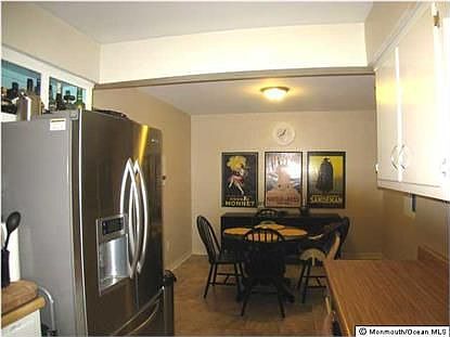 3rd image of 141 Clubhouse Dr
