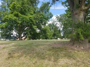 622 N Wabash Ave, Hartford City, IN 47348