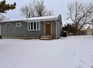 846 SE Eastgate Dr, Topeka, KS 66607