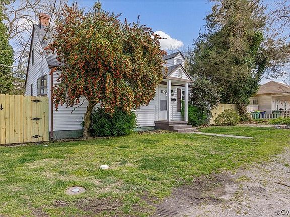 3rd image of 309 N 11th Ave