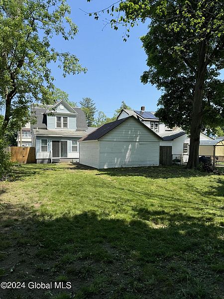 5th image of 540 Harrison Avenue