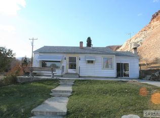 218 N 2nd St, Challis, ID 83226