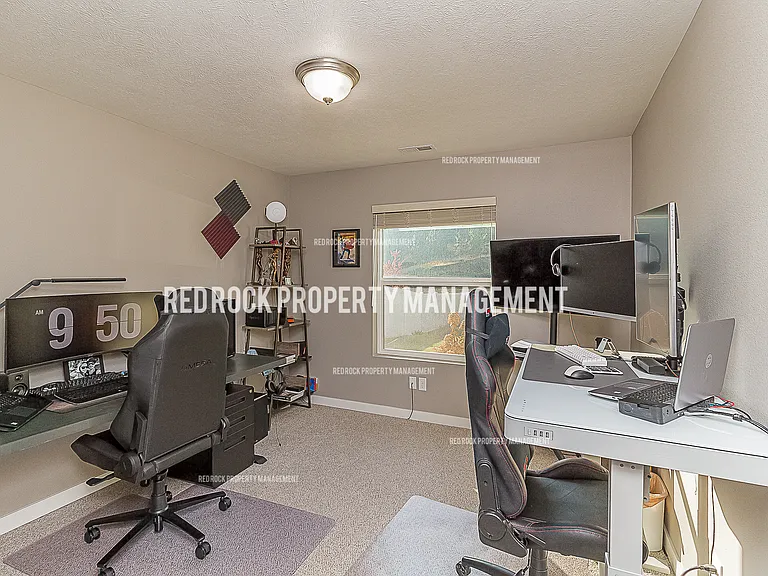 18431 E Selkirk Estates Rd — Photo 19