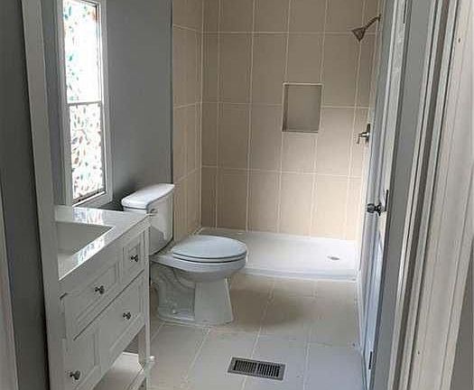 3rd image of 1651 Marie Way