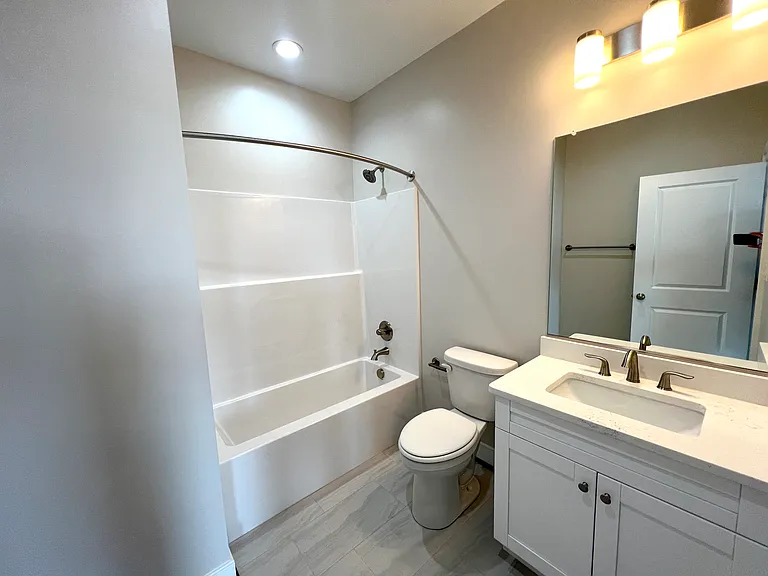1704 W Cary St #B — Photo 13