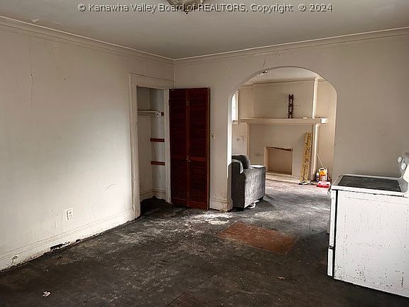 5th image of 1531 Farnsworth Dr