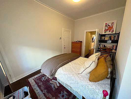 3rd image of 63 Jewel St APT 1R