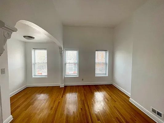 Rented by A P Realty Group NY LTD | media 26