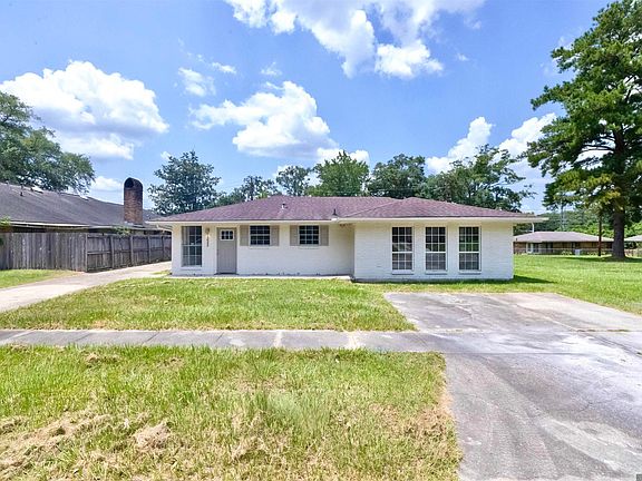 2nd image of 1323 Village Park Dr