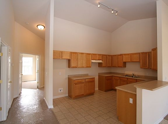 3rd image of 3748 W 70th Ln