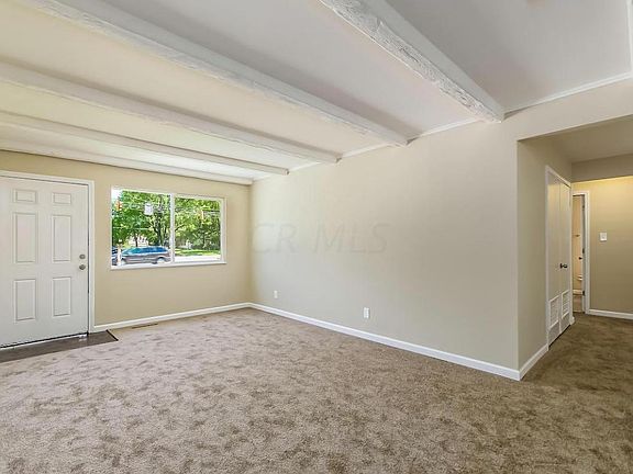 3rd image of 4755 E Livingston Ave