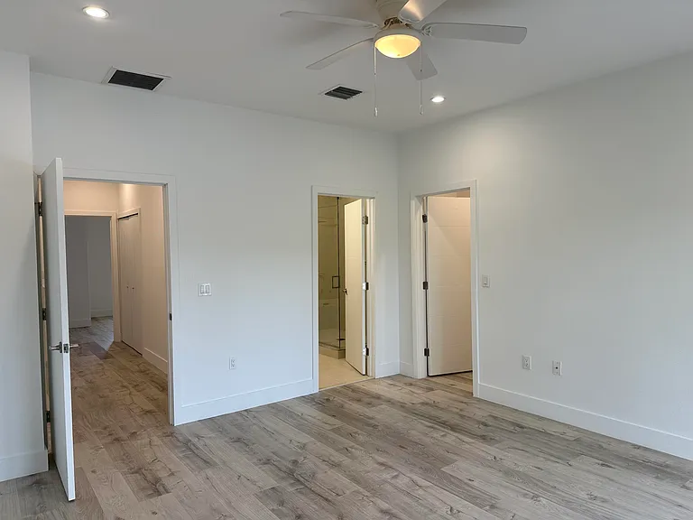 815 NE 17th Ave #3 — Photo 15