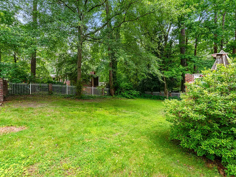 2895 Shelly Dr SW — Photo 21