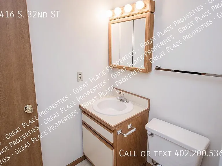 5416 S 32nd St — Photo 31