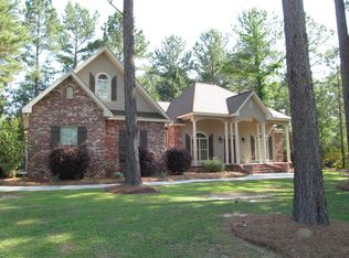 142 Red Roan Rd, Hattiesburg, MS 39402