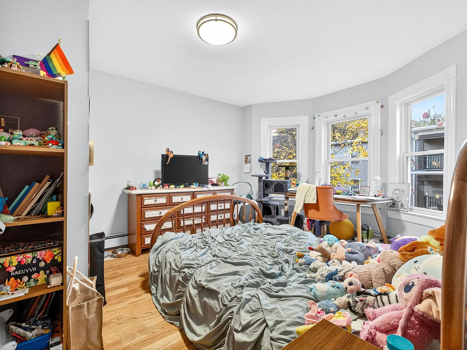 3 bed, 1.5 bath, 780 sqft, $3,695 — Photo 3