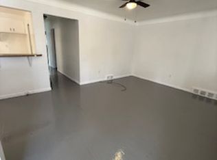 8055 Plainview Ave, Detroit, MI 48228