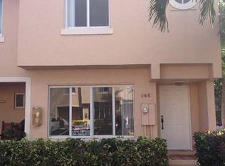 146 Riviera Cir, Weston, FL 33326