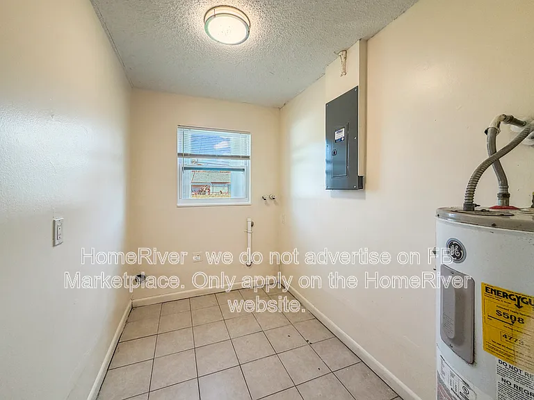 2920 SE Amherst St — Photo 15
