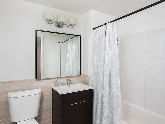 4th image of 64 E 111th St APT 305