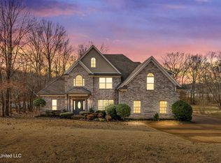 10053 Cypress Plantation Dr S, Olive Branch, MS 38654