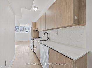 101 Sophia St W #1, Barrie, ON L4N 1H9
