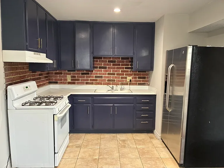 700 E Nelson Ave #C — Photo 15