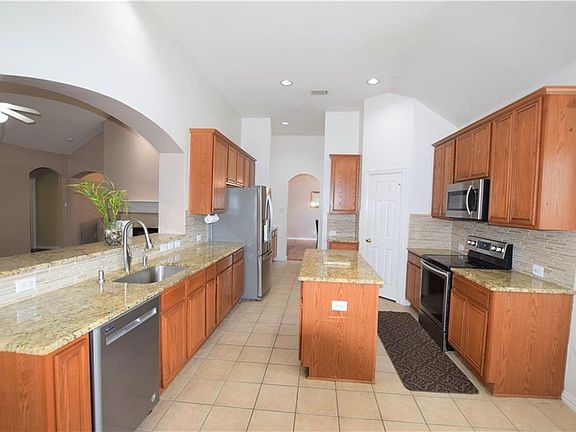 2nd image of 1013 Hosington Dr