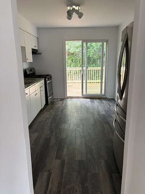 3 bed, $3,000 — Photo 4