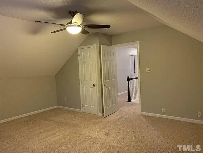 100 Castlebury Creek Ct — Photo 17