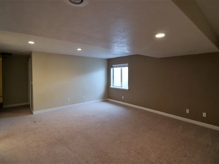853 S Crescent Row — Photo 6