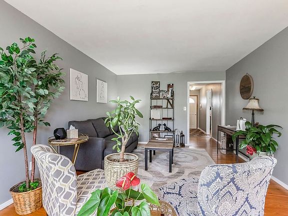 5th image of 6202 E 110th St