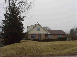 378 E Shore Dr, Whitmore Lake, MI