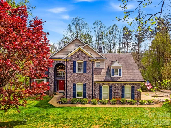 32 Franklin Farm Rd, Fletcher, NC 28732