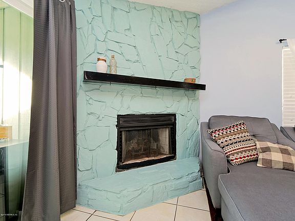 5th image of 2028 Oak Water Dr #1