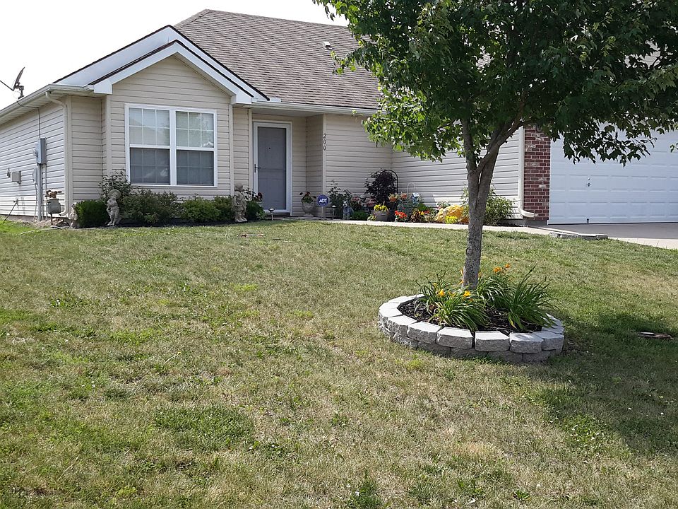 1st image of 200 NW Jackie Ave