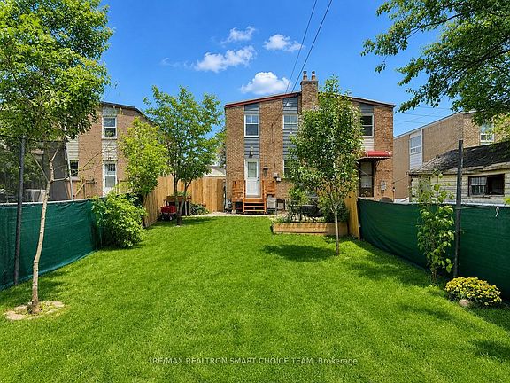 2nd image of 783 Birchmount Rd