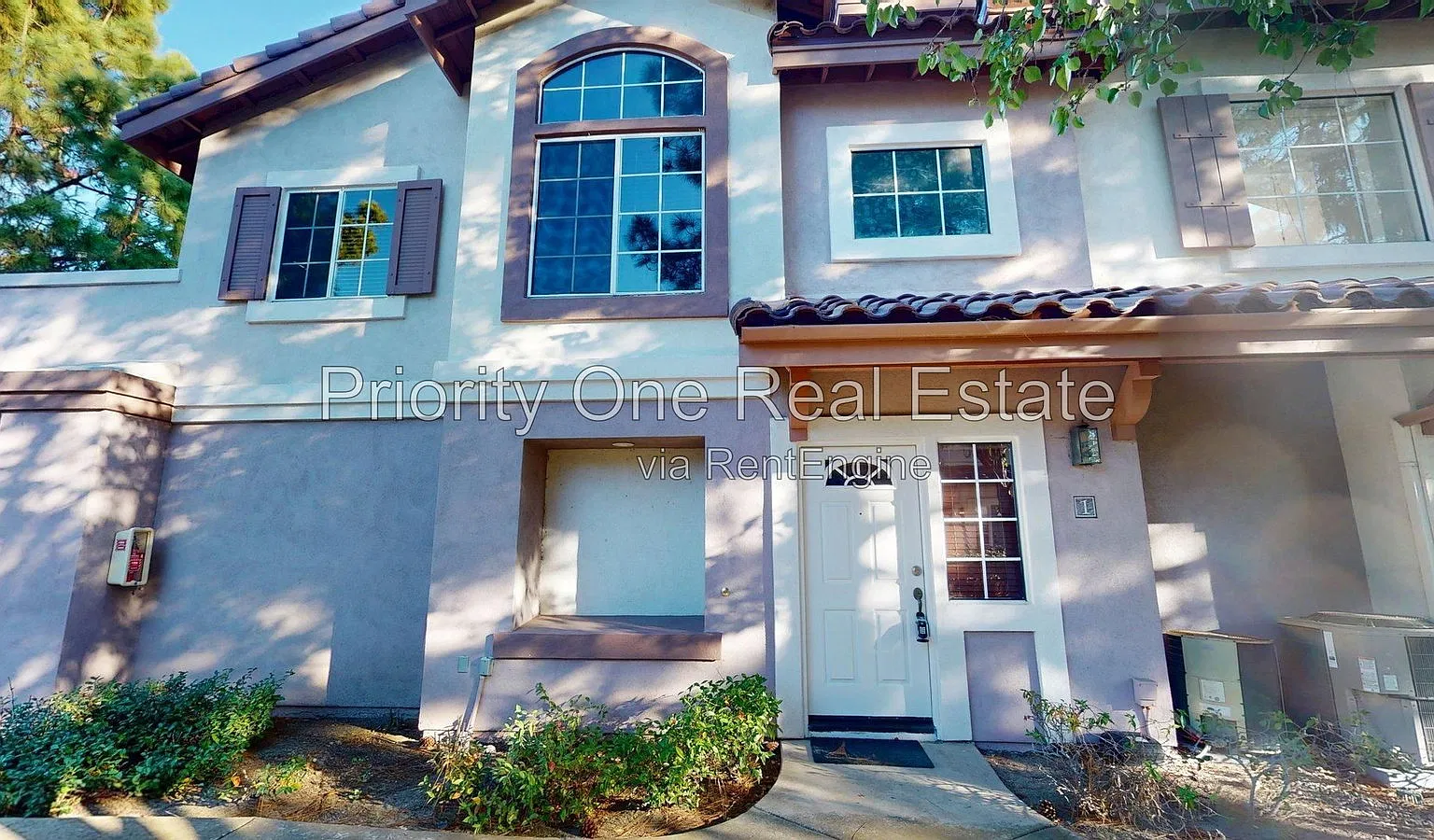2 bed, 2.0 bath, 1084 sqft, $3,200 — Photo 1