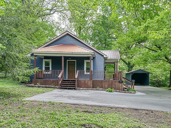 4th image of 927 Crescent Dr