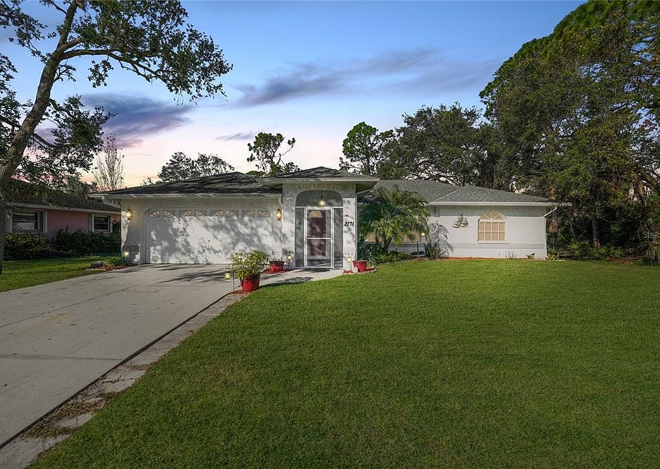 1st image of 2171 Palomar St