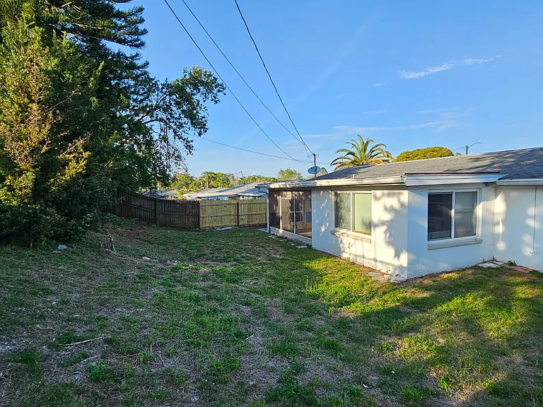 1525 Plum Tree Rd — Photo 4