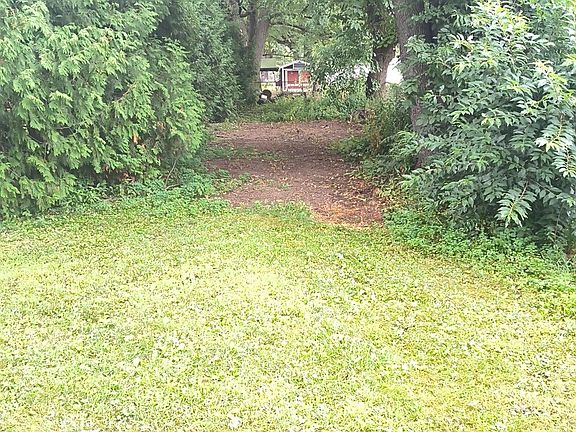 4th image of 328 Ralston Rd