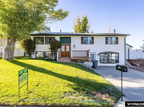 1050 Truman St, Rock Springs, WY 82901