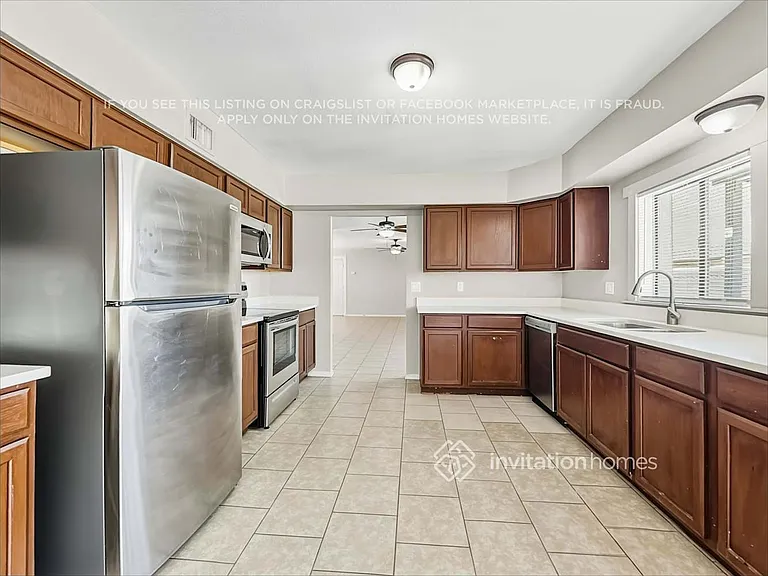 6440 W Windsor Blvd — Photo 7